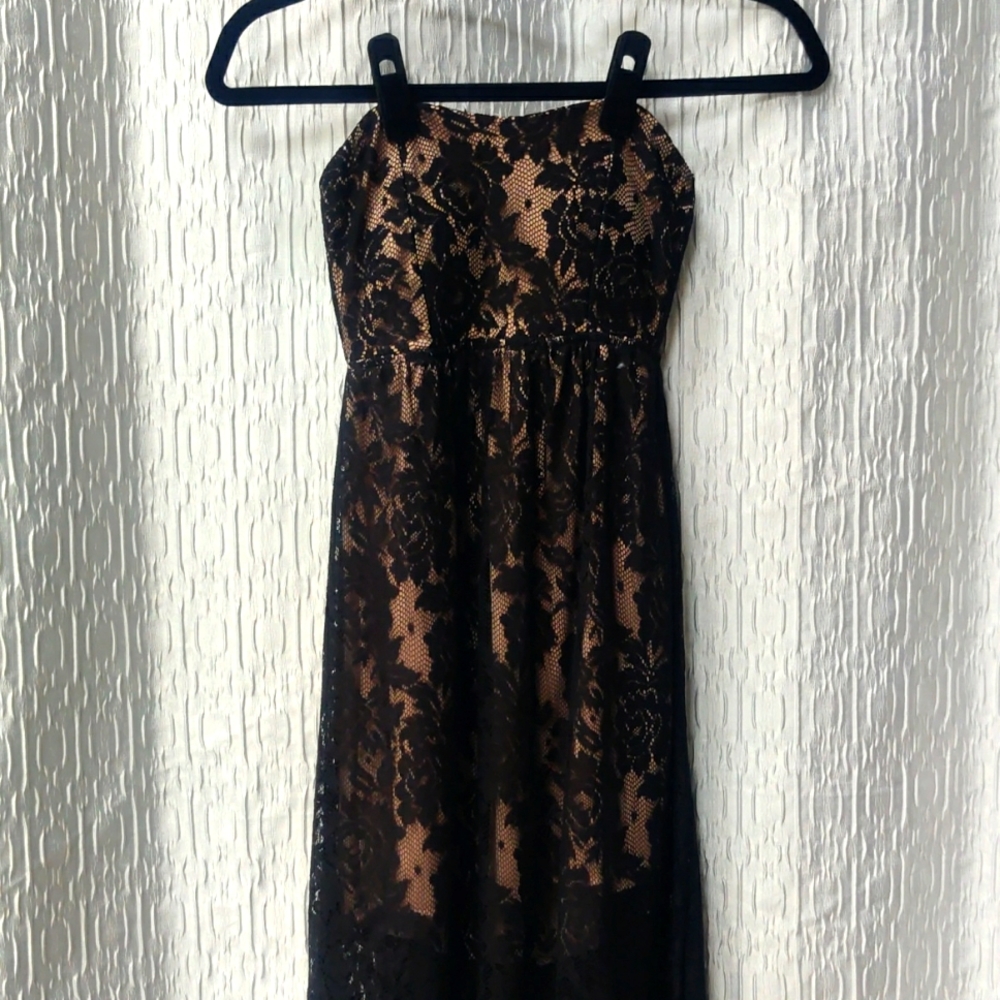 Mini-Maxi Lace Strapless Dress